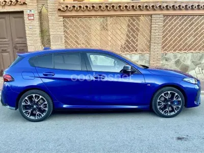 Usado BMW M135 Comfort Edition 300 CV (220 kW) 2024 Azul Utilitario