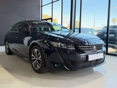 Usado Peugeot 508 SW Active 131 CV (96 kW) 2021 Azul Familiar