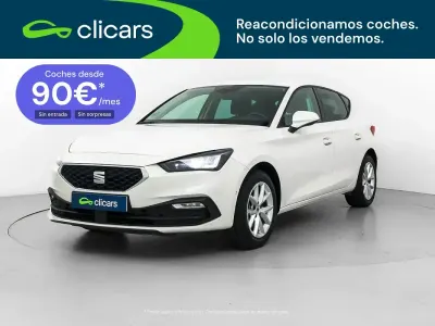 Usado Seat Leon Style 130 CV (95 kW) 2022 Blanco