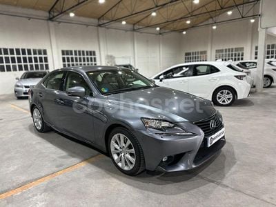 Lexus IS300h