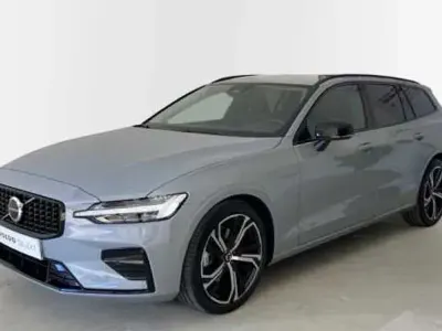 Usado Volvo V60 Plus 197 CV (144 kW) 2025 Gris Familiar