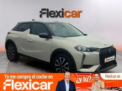 Usado DS Automobiles DS3 Crossback Performance 130 CV (95 kW) 2023 Gris SUV