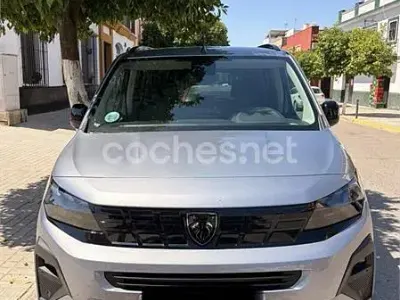 Usado Peugeot Rifter Allure 130 CV (95 kW) 2024 Gris / plata Monovolumen