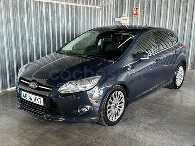 Käytetty Ford Focus Titanium 163 HP (119 kW) 2012 Sininen Sedan