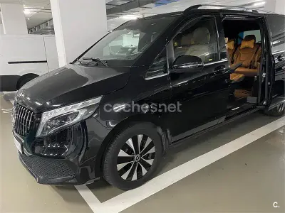 Usado Mercedes V250 Avantgarde 190 CV (139 kW) 2023 Negro Monovolumen