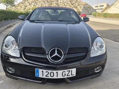 Usado Mercedes SLK200 163 CV (119 kW) 2008 Negro Descapotable