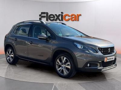 Usado Peugeot 2008 Allure 110 CV (80 kW) 2018 Gris SUV