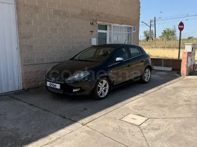 Usado Fiat Bravo Active 120 CV (88 kW) 2010 Negro Utilitario