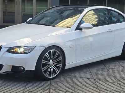 Usado BMW 320 177 CV (130 kW) 2007 Blanco Coupe