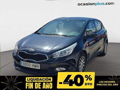 Usado Kia Ceed 90 CV (66 kW) 2012 Negro Utilitario
