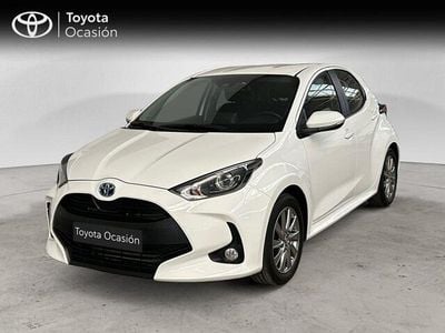 Blanco Usado 2024 Toyota Yaris Hybrid Active Berlina | 21.250 € (Precio justo)