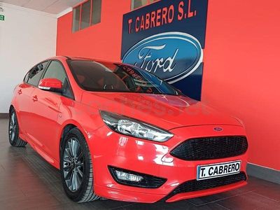Usado Ford Focus ST-Line 125 CV (91 kW) 2017 Rojo Berlina