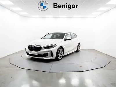 Occasion BMW 118 Executive 150 PK (110 kW) 2022 Wit Hatchback