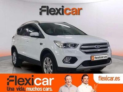 Usado Ford Kuga Trend 150 CV (110 kW) 2018 Blanco SUV
