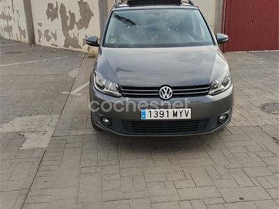 Gris / plata Usado 2015 VW Touran Advance Monovolumen | 12.500 € (Caro)