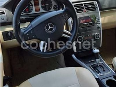 Mercedes B200