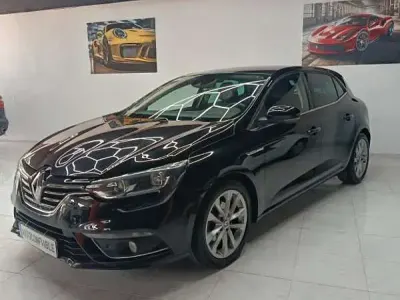 Usado Renault Mégane GrandTour Life 101 CV (74 kW) 2016 Negro Familiar