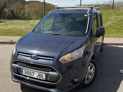 Usado Ford Grand Tourneo Connect Titanium 115 CV (84 kW) 2015 Gris / plata Monovolumen
