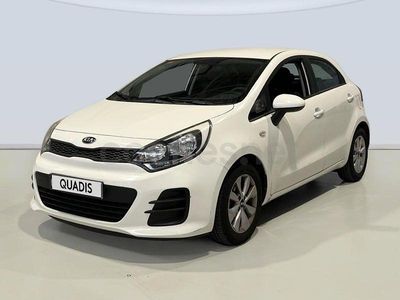 Usado Kia Rio 84 CV (61 kW) 2017 Blanco Berlina