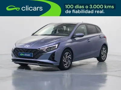 Usado Hyundai i20 79 CV (58 kW) 2025 Azul Utilitario