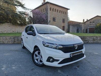 Usado Dacia Sandero Essentiel 67 CV (49 kW) 2021 Blanco Berlina