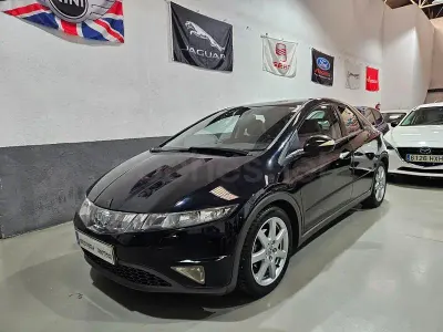 Usado Honda Civic Executive 140 CV (102 kW) 2007 Negro Berlina