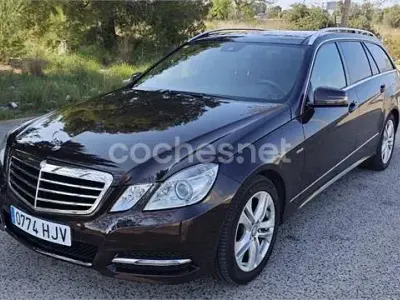 Usado Mercedes E250 Avantgarde 204 CV (150 kW) 2012 Marrón Familiar