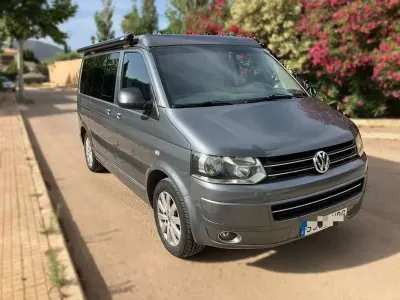 Usado VW Multivan Comfortline 140 CV (102 kW) 2011 Gris Monovolumen