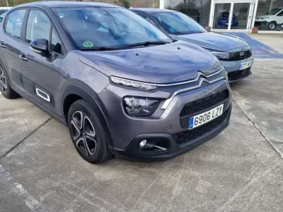 Usado Citroën C3 Feel 102 CV (75 kW) 2022 Gris / plata Utilitario