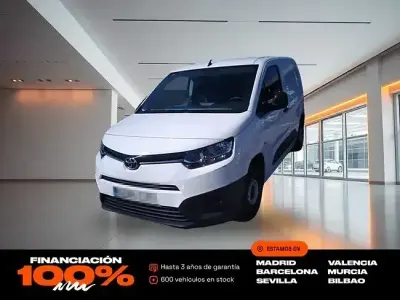 Usado Toyota Proace City City 100 CV (73 kW) 2022 Blanco Monovolumen