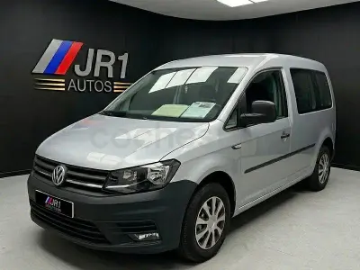 Usado VW Caddy 102 CV (75 kW) 2016 Gris / plata Monovolumen