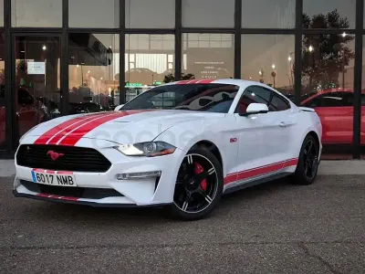 Usado Ford Mustang GT 450 CV (330 kW) 2022 Blanco Coupe