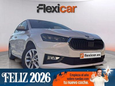Blanco Usado 2024 Skoda Fabia Selection Berlina | 16.490 € (Precio justo)