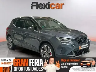Usado Seat Arona FR 150 CV (110 kW) 2024 Gris SUV
