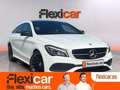 Usado Mercedes CLA200 Shooting Brake 156 CV (114 kW) 2018 Blanco Familiar