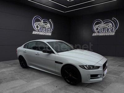 Usado Jaguar XE R-Sport 180 CV (132 kW) 2016 Blanco Berlina