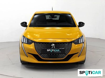 Usado Peugeot 208 GT 100 CV (73 kW) 2022 Amarillo Utilitario