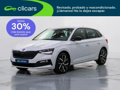 Usado Skoda Scala Ambition 110 CV (80 kW) 2023 Blanco Utilitario