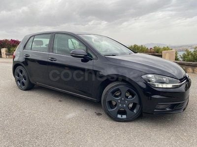 Usado VW Golf VII Business 115 HP (84 kW) 2017 Preto Sedan