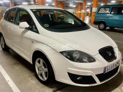 Usado Seat Altea Reference 105 CV (77 kW) 2011 Blanco Monovolumen