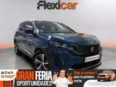 Usado Peugeot 5008 Allure 130 CV (95 kW) 2023 Azul SUV