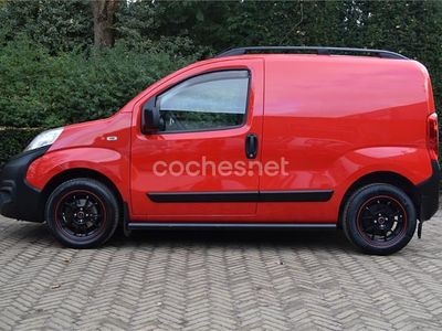 Rojo Usado 2016 Fiat Fiorino Monovolumen | 5700 € (Un poco caro)