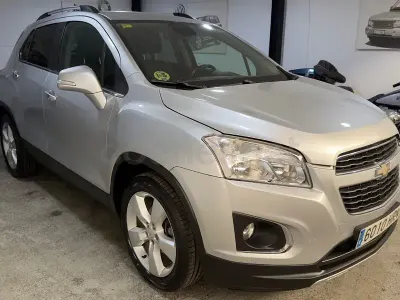Usado Chevrolet Trax LT 130 CV (95 kW) 2013 Gris / plata SUV
