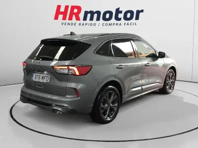 Usado Ford Kuga ST-Line 225 CV (165 kW) 2023 Gris SUV
