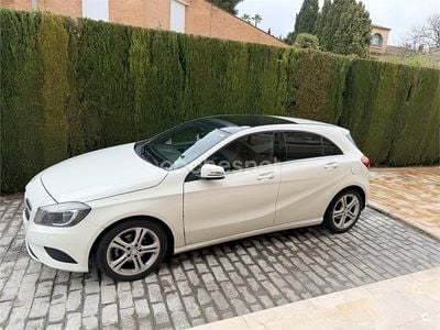 Usado Mercedes A180 AMG 109 CV (80 kW) 2013 Blanco Berlina