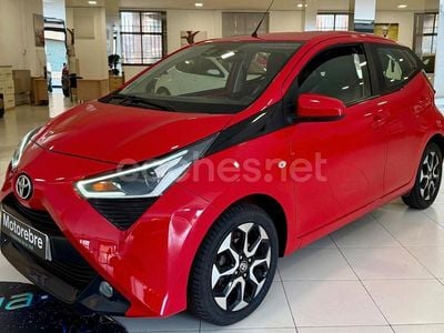 Rojo Usado 2021 Toyota Aygo X-play Utilitario | 12.900 € (Precio justo)