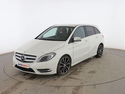 Blanco Usado 2014 Mercedes B220 Monovolumen | 16.799 €