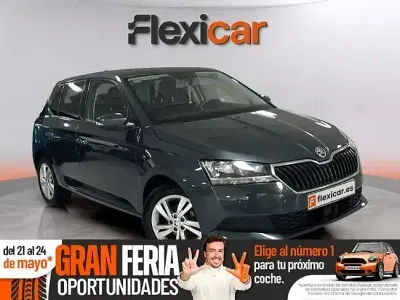 Käytetty Skoda Fabia Ambition 60 HP (44 kW) 2020 Sininen Viistoperä