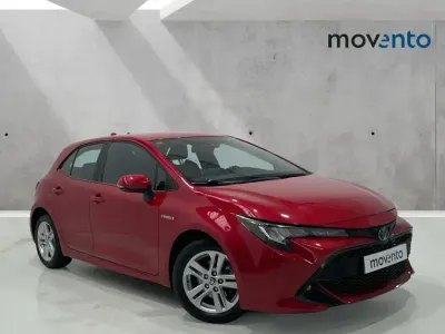 Usado Toyota Corolla Business Edition 122 CV (89 kW) 2021 Rojo Berlina