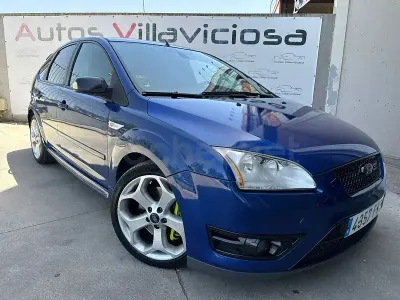 Usado Ford Focus ST 225 CV (165 kW) 2007 Azul Berlina